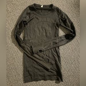 LULULEMON LONG-SLEEVE BLACK SWIFTLY TECH